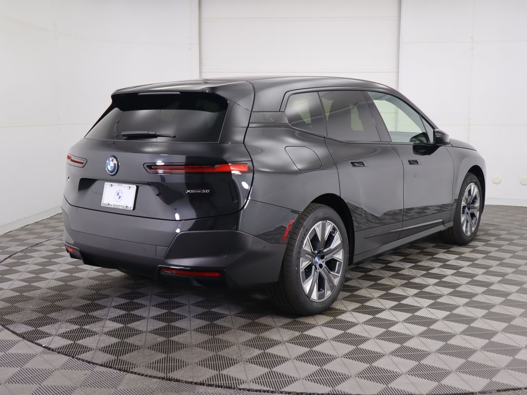 2025 BMW iX xDrive50 5