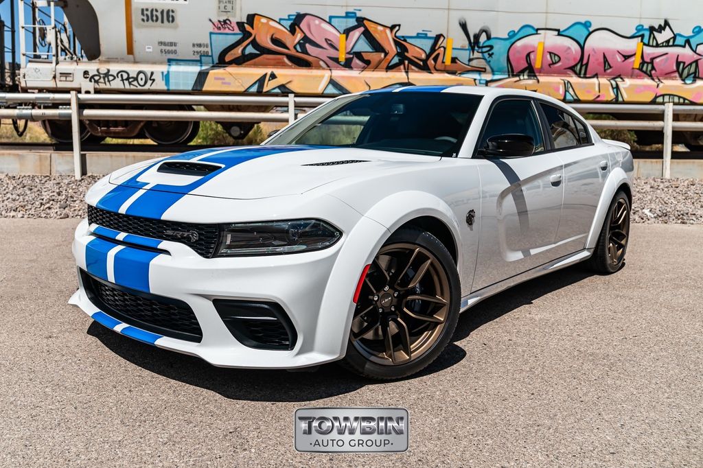 White Knuckle Clearcoat 2023 Dodge Charger Sedan Rear-Wheel Drive 8-Speed Automatic