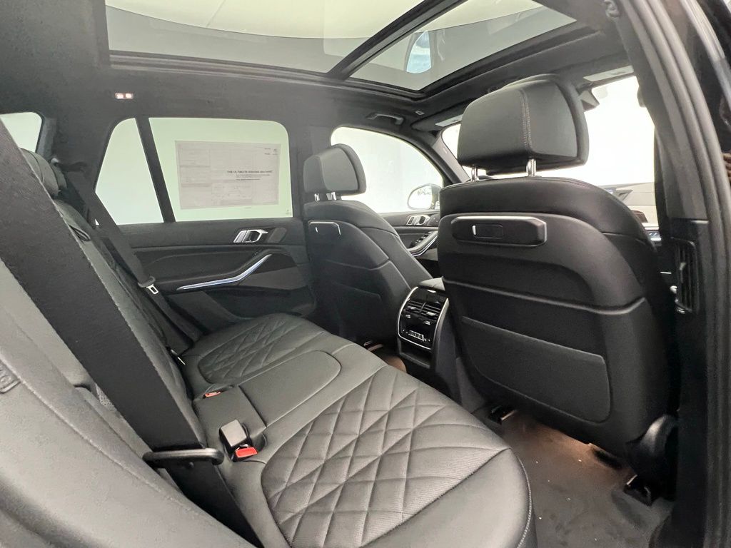 Thumbnail: 2026 BMW X5 - 8