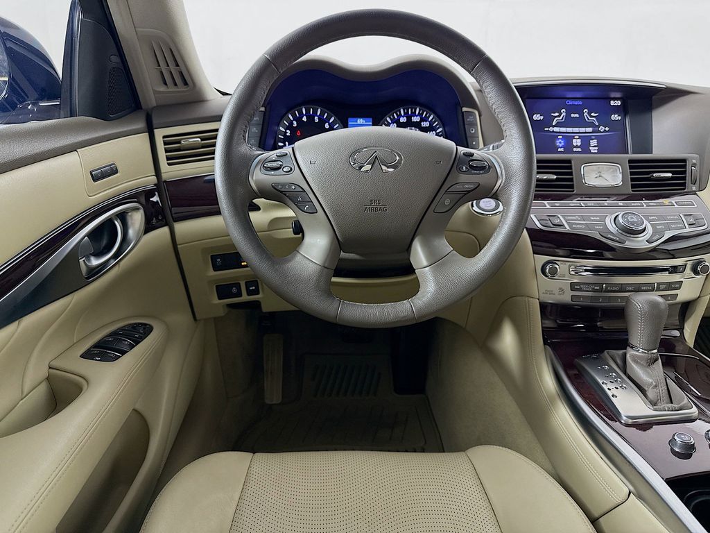 Thumbnail: 2019 INFINITI Q70 - 24