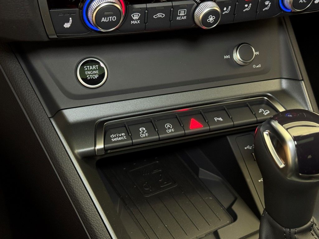 2025 Audi Q3  22