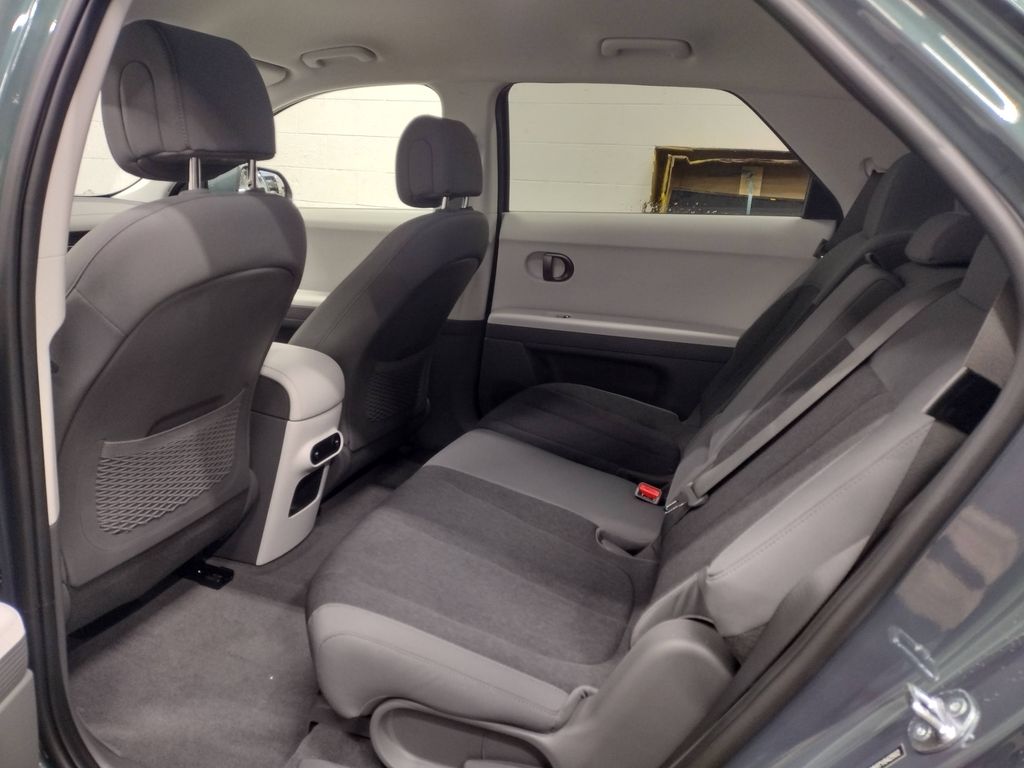 2026 Hyundai IONIQ 5 SE Standard Range