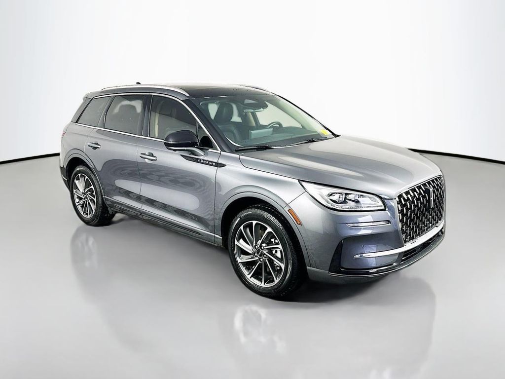 Used 2023 Gray Lincoln Grand Touring image 38