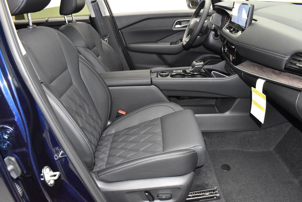 Thumbnail: 2026 Nissan Rogue - 26