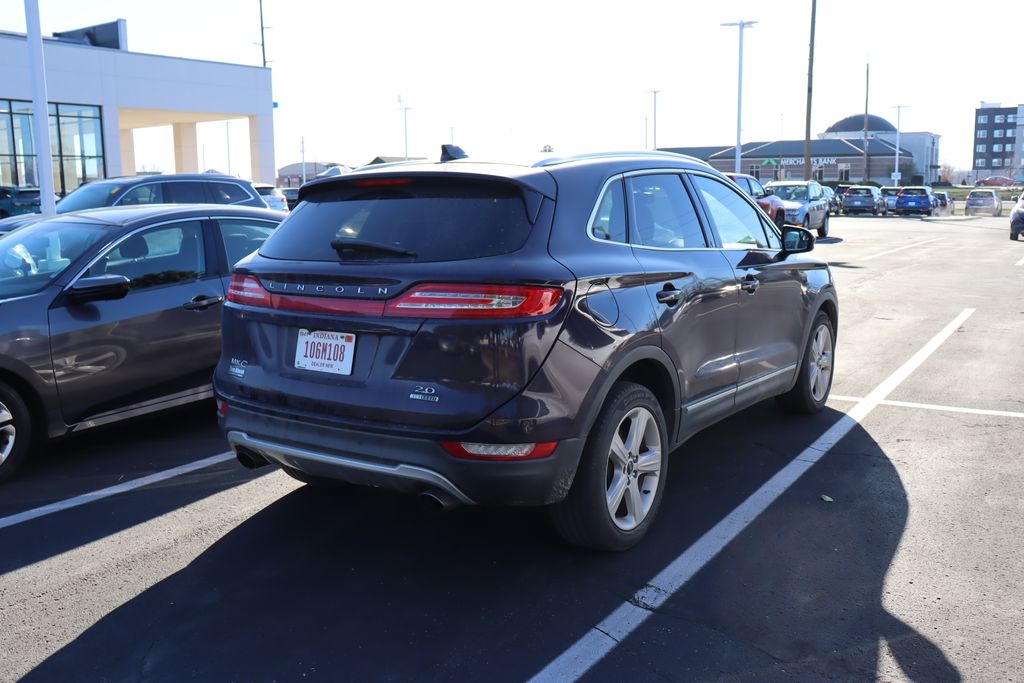 2015 Lincoln MKC Base 4