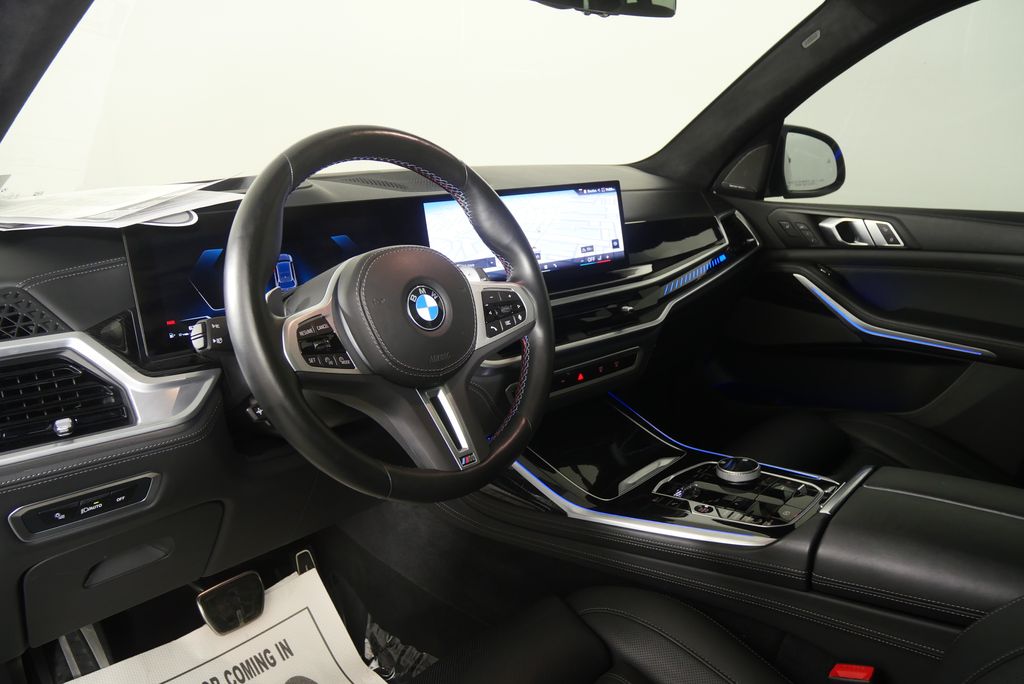 Thumbnail: 2024 BMW X7 - 13
