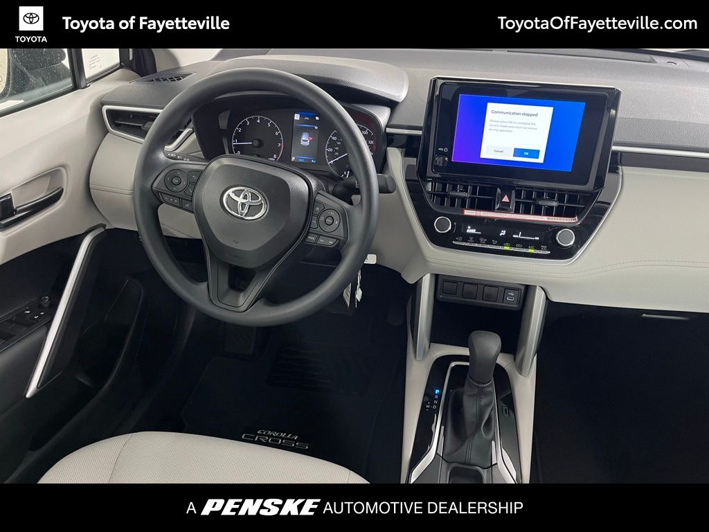 2025 Toyota Corolla Cross L 11