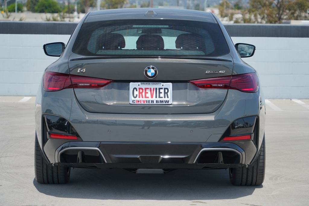 Thumbnail: 2026 BMW i4 - 6