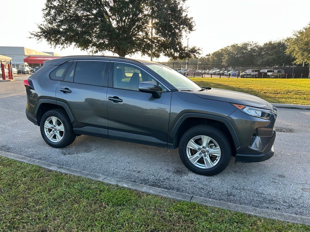 Thumbnail: 2021 Toyota RAV4 - 7