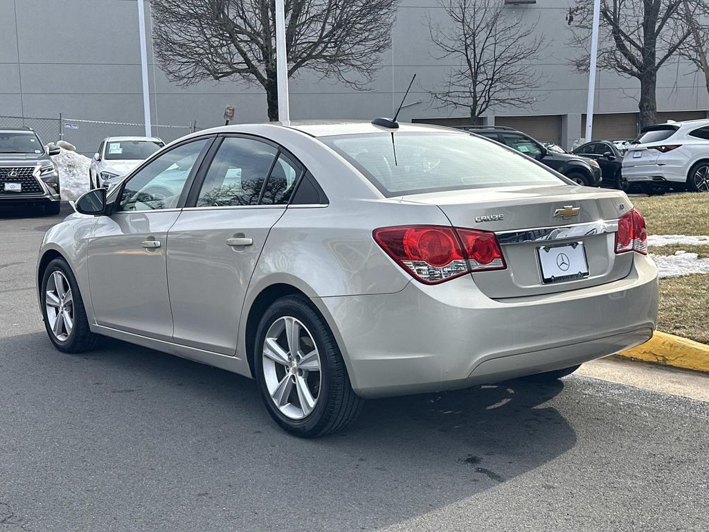 Thumbnail: 2016 Chevrolet Cruze - 13