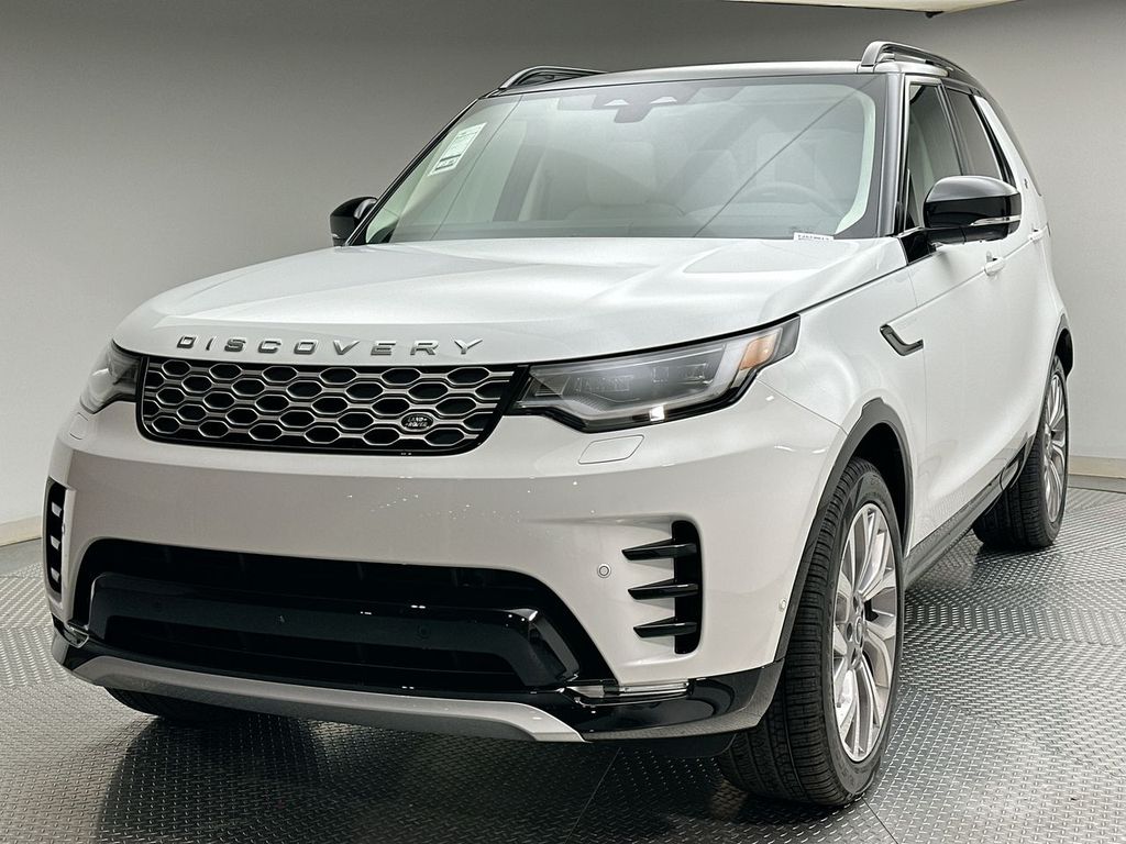 Thumbnail: 2026 Land Rover Discovery - 1