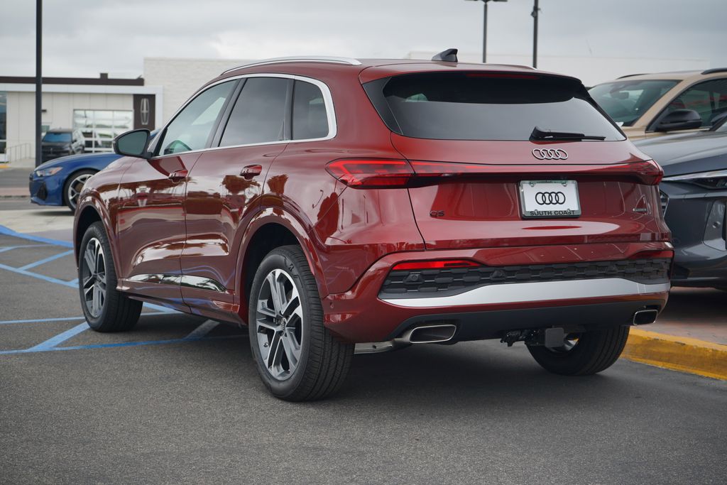 Thumbnail: 2025 Audi Q5 - 3
