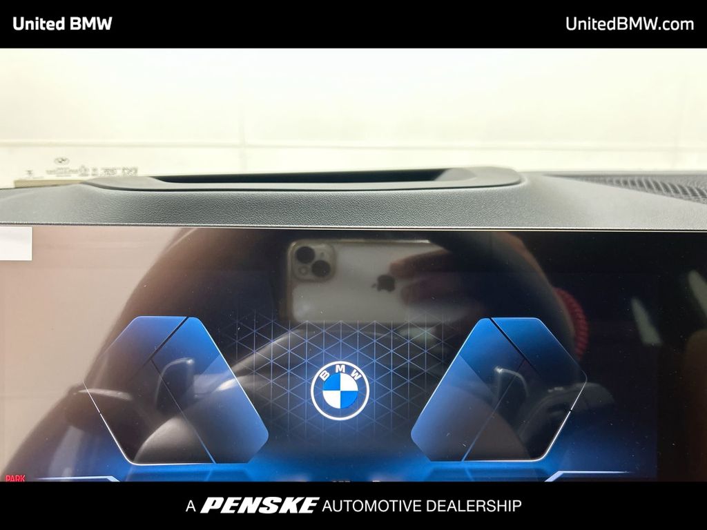 Thumbnail: 2026 BMW X7 - 15