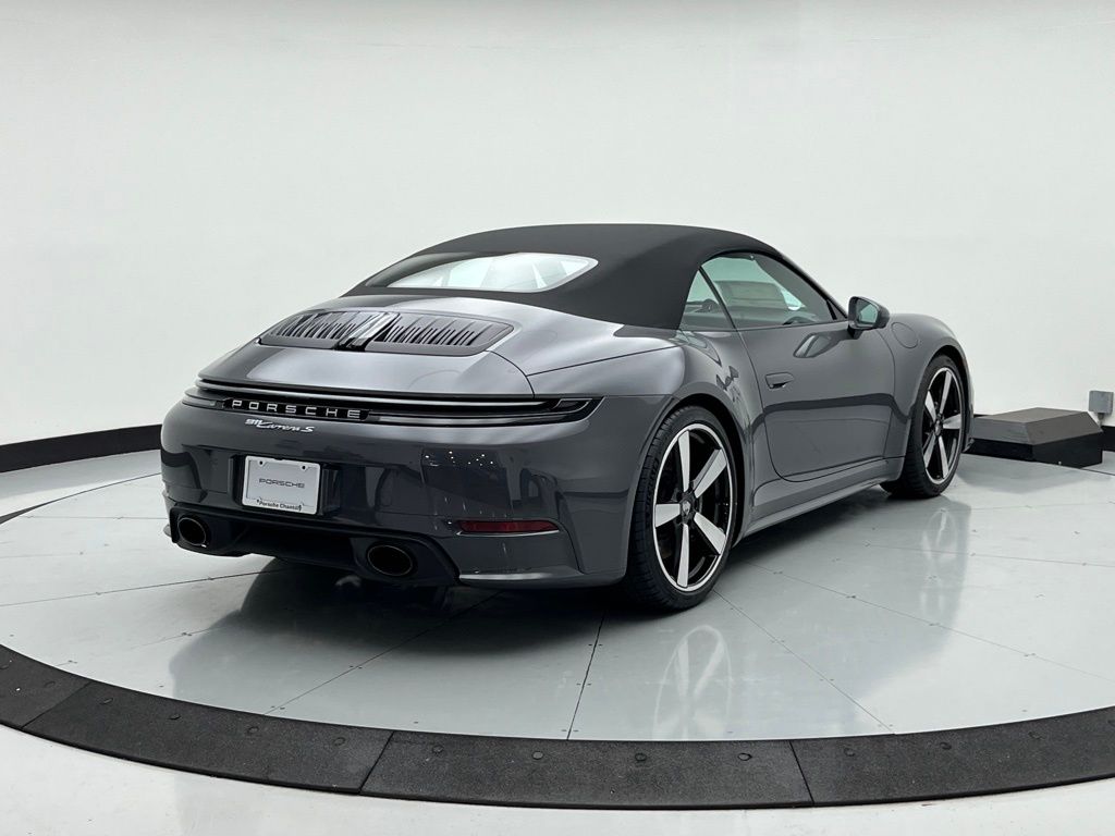 Thumbnail: 2025 Porsche 911 - 10