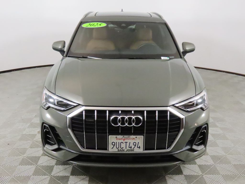 Thumbnail: 2025 Audi Q3 - 8