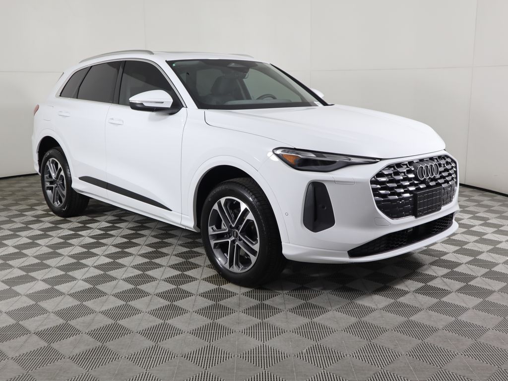 Thumbnail: 2025 Audi Q5 - 4