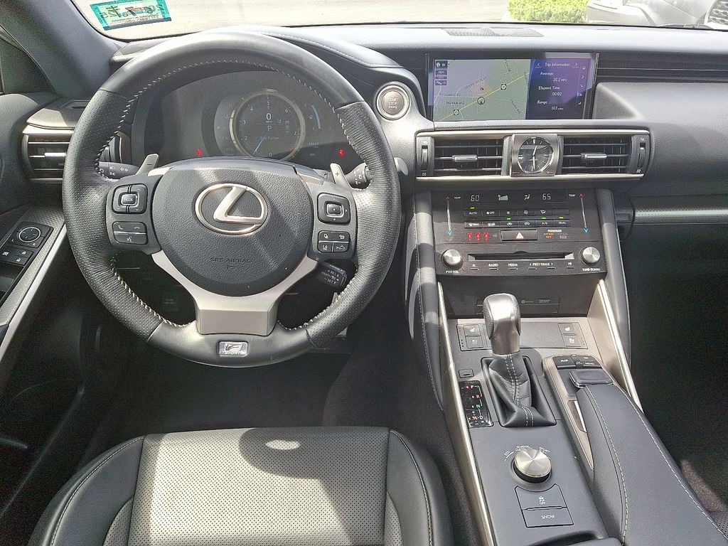 2018 Lexus IS 350 11