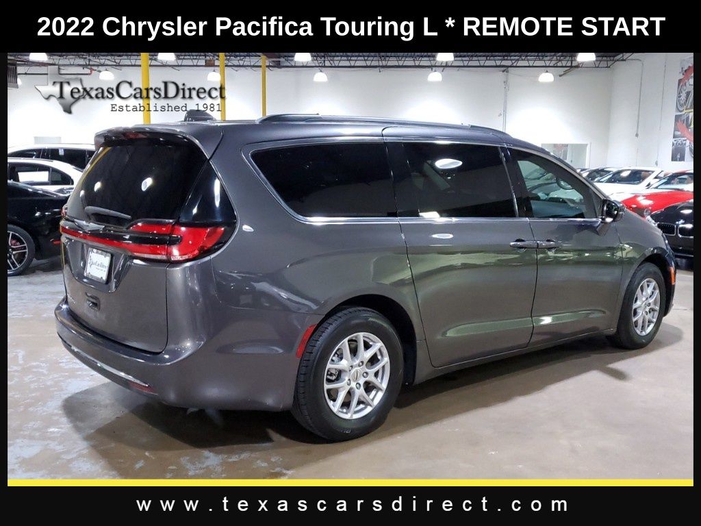 2022 Chrysler Pacifica Touring L 11