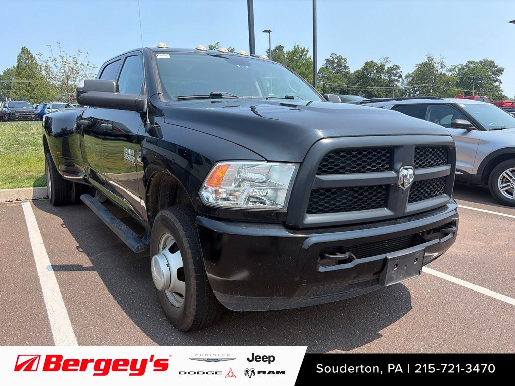 Brilliant Black Crystal Pearlcoat 2018 RAM 3500 Pickup Truck Four-Wheel Drive 6-Speed Automatic