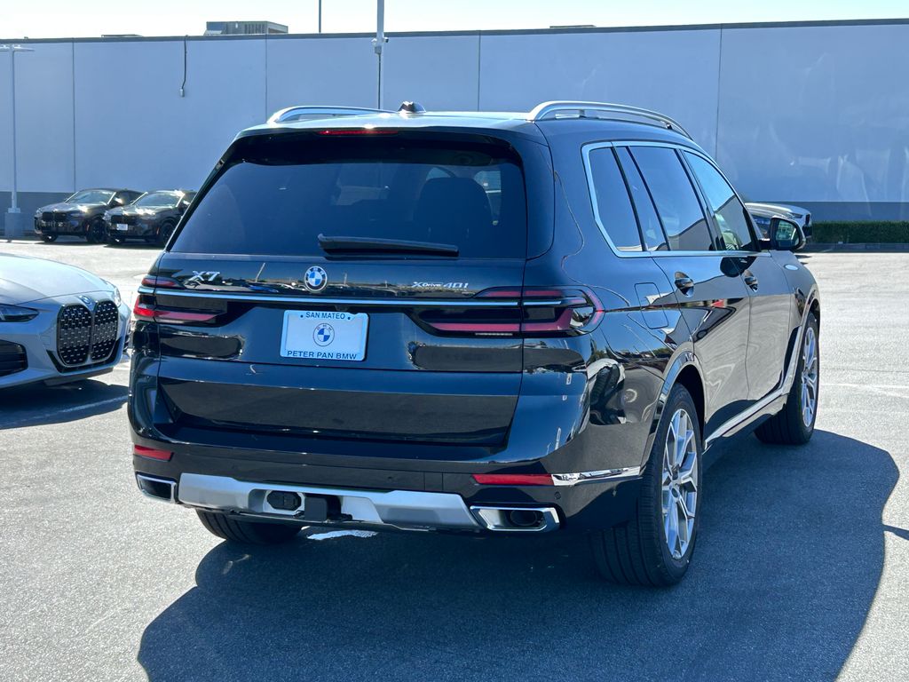 Thumbnail: 2026 BMW X7 - 5