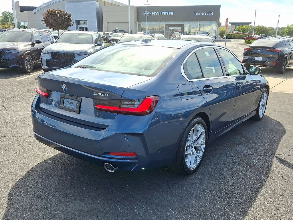 Thumbnail: 2025 BMW 3 Series - 6