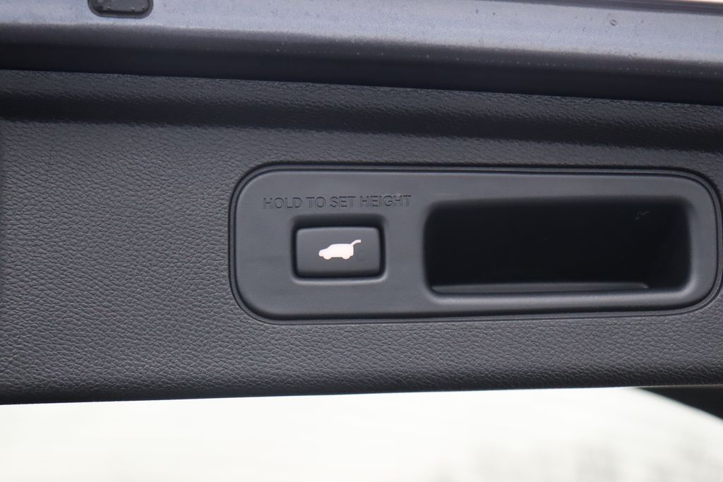 2025 Honda Odyssey Touring 13