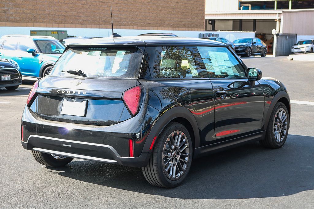 2025 MINI Cooper  8