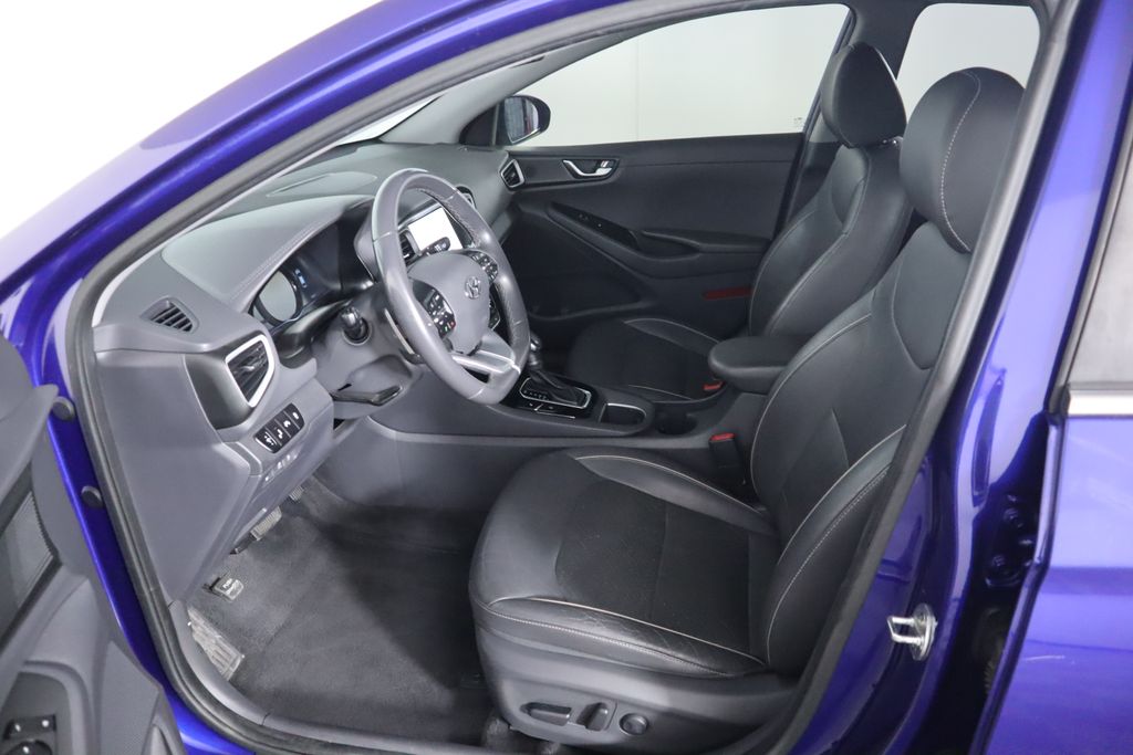 2019 Hyundai Ioniq SE 19