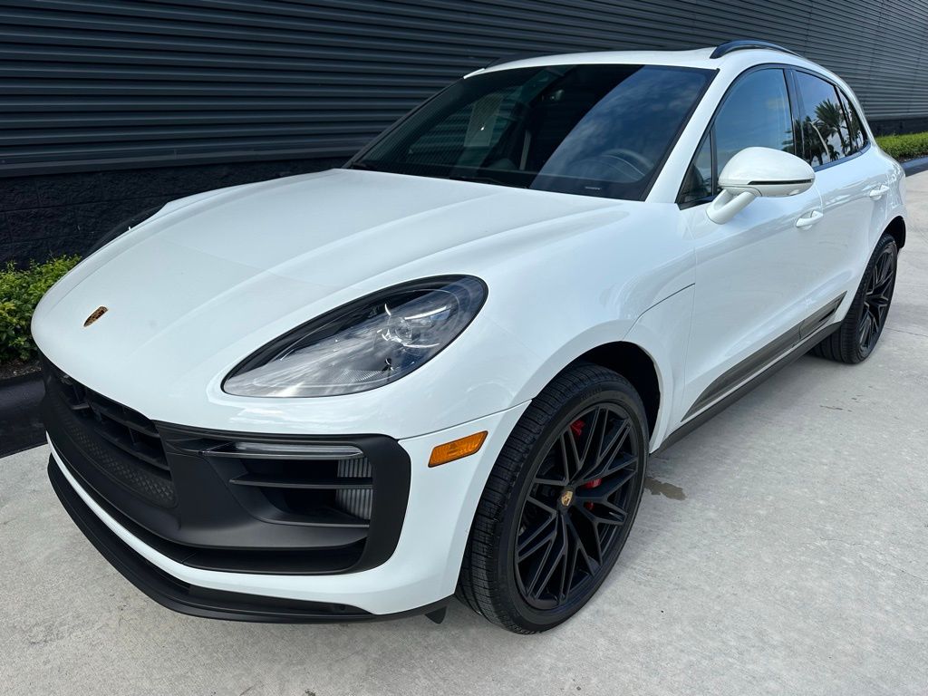 Thumbnail: 2025 Porsche Macan - 7
