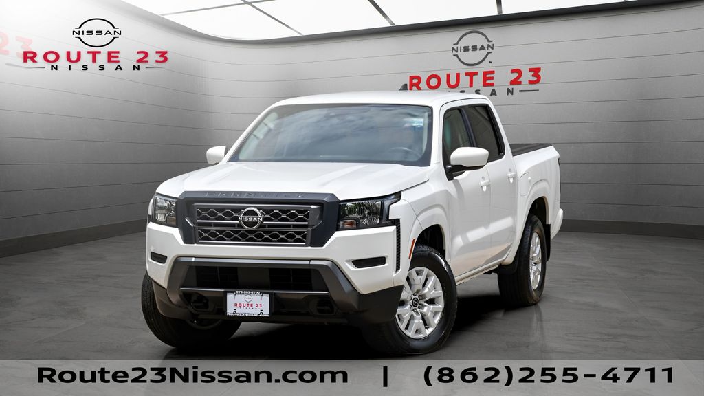Glacier White 2022 Nissan Frontier Pickup Truck Four-Wheel Drive 9-Speed Automatic