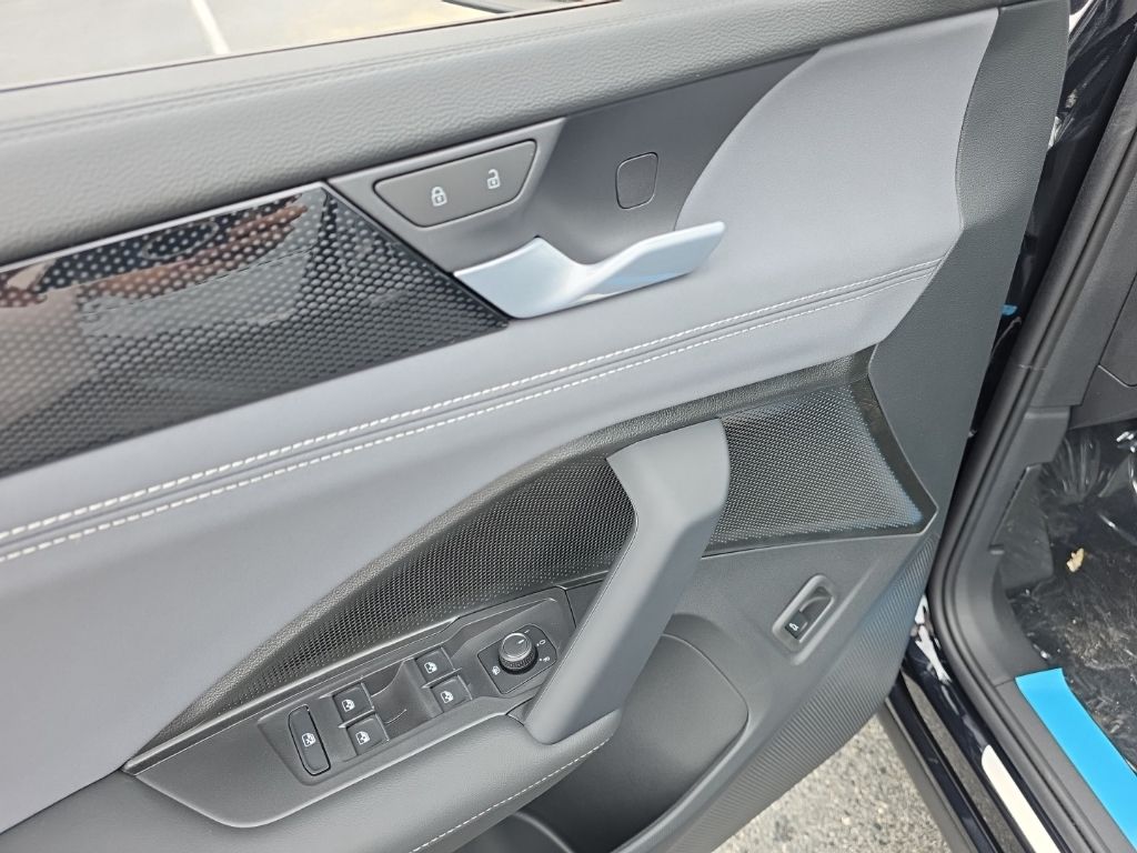 2026 Volkswagen Tiguan 2.0T SE Black at Audi Porsche Sewickley