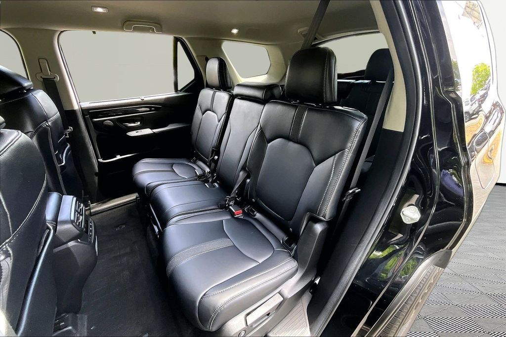 2025 Honda Pilot EX-L - Photo 16