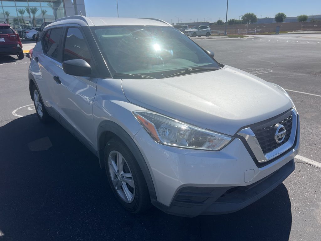 Thumbnail: 2019 Nissan Kicks - 2