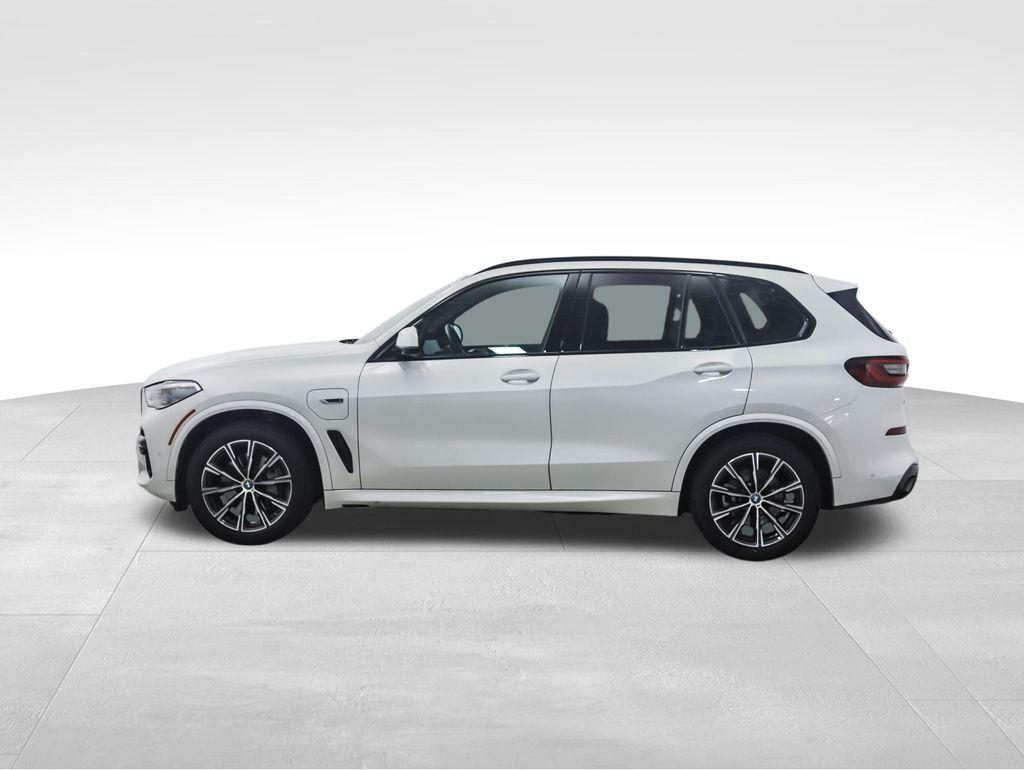 Thumbnail: 2023 BMW X5 - 2