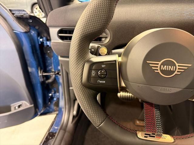 Thumbnail: 2026 MINI Cooper - 13