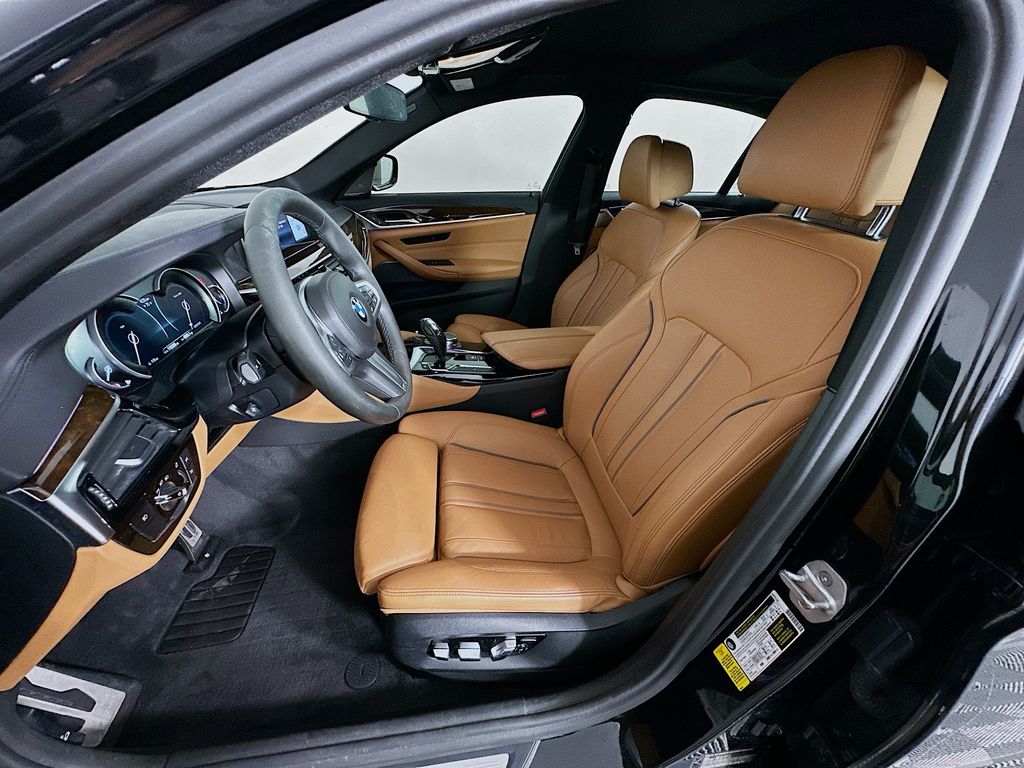 Thumbnail: 2018 BMW 5 Series - 22