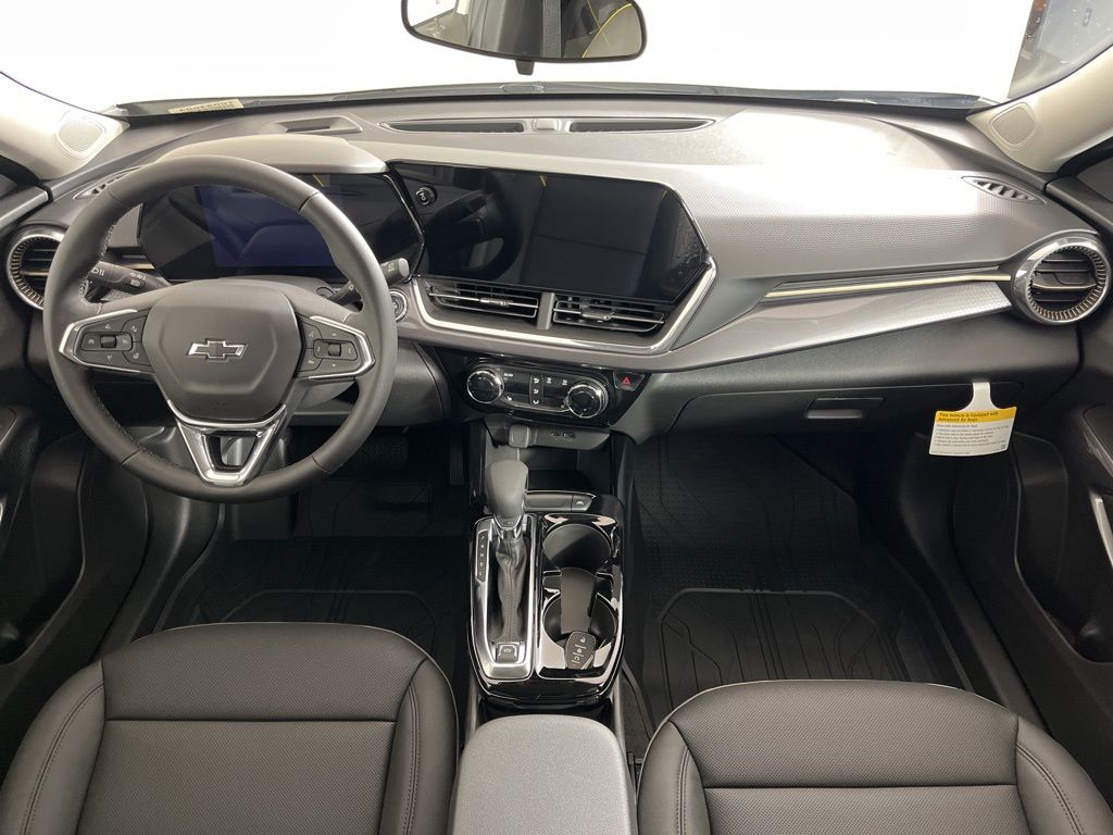 Thumbnail: 2026 Chevrolet Trax - 14