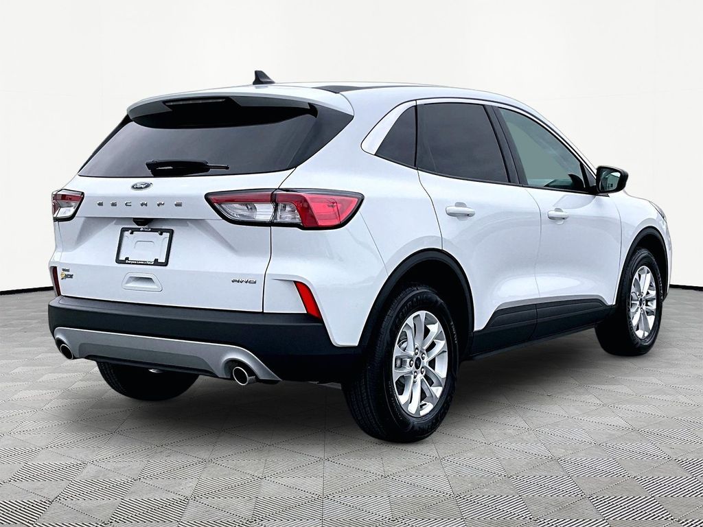 2022 Ford Escape — photo 6