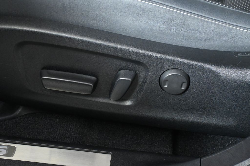 Thumbnail: 2022 Lexus RX - 26