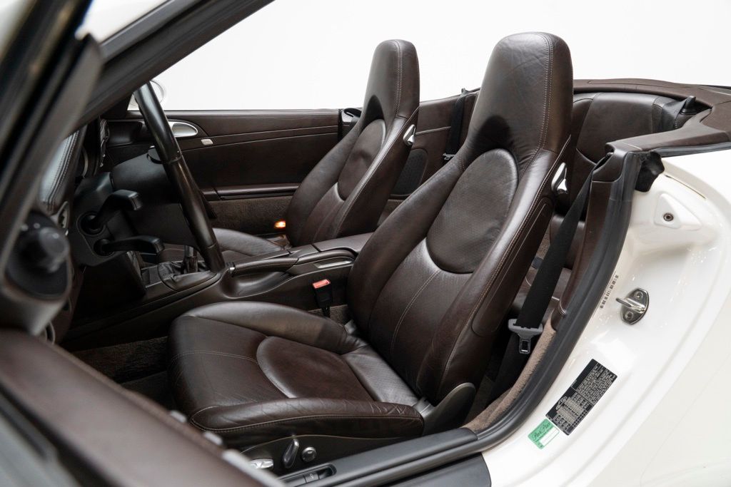 2006 Porsche 911 - Thumbnail 3