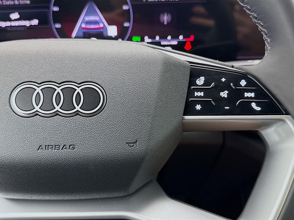 Thumbnail: 2025 Audi Q5 - 13