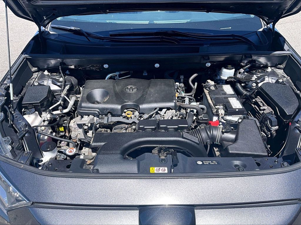 2021 Toyota RAV4 — photo 30