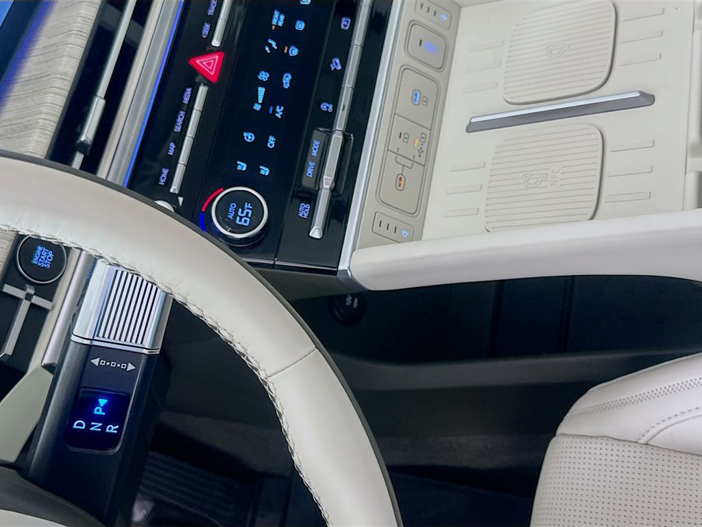 Thumbnail: 2025 Hyundai Santa Fe - 17