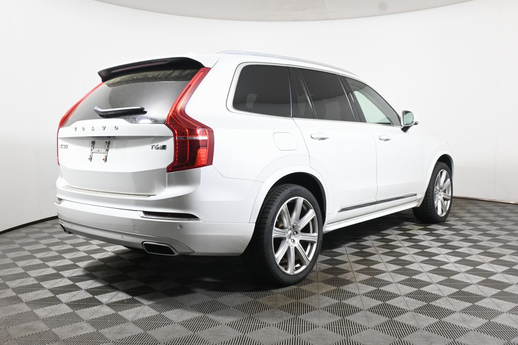Thumbnail: 2019 Volvo XC90 - 7