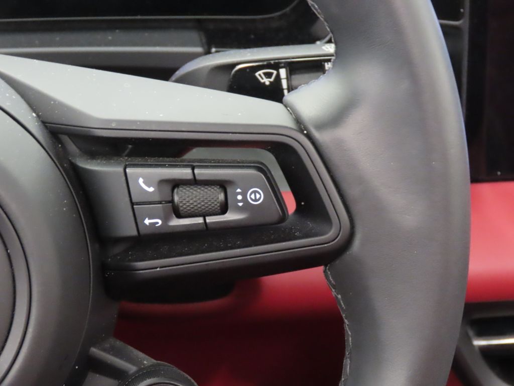 Thumbnail: 2024 Porsche Macan - 21