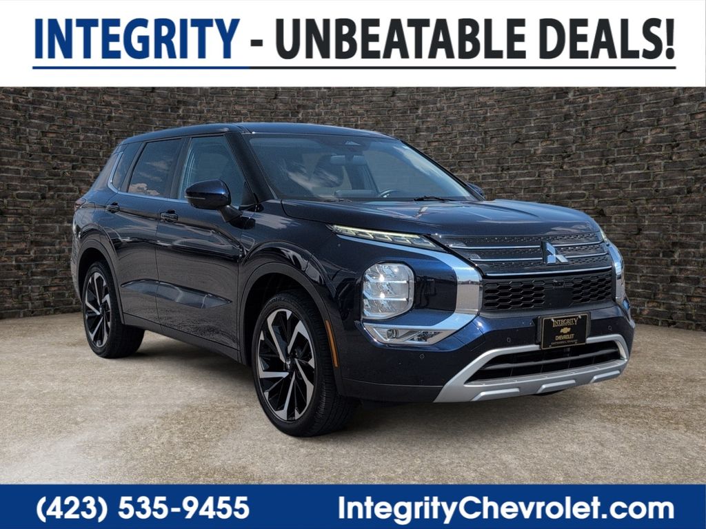 Blue 2022 Mitsubishi Outlander SUV / Crossover All-Wheel Drive Continuously Variable Transmission