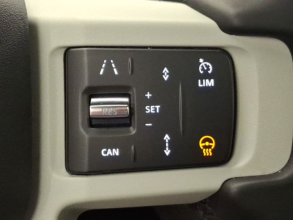 Thumbnail: 2024 Land Rover Defender - 22