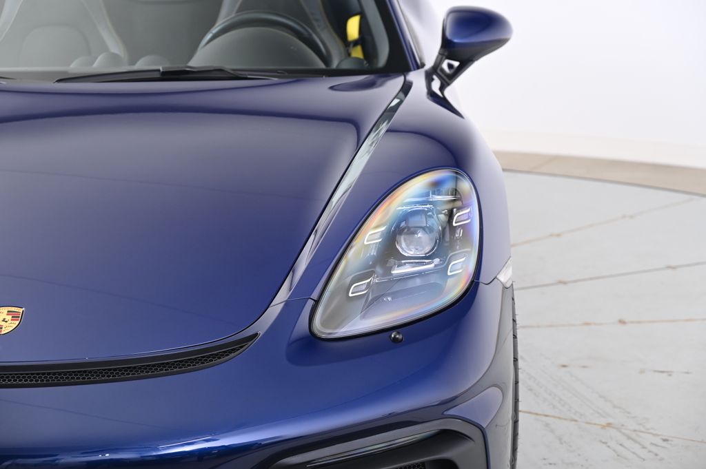 2021 Porsche   14