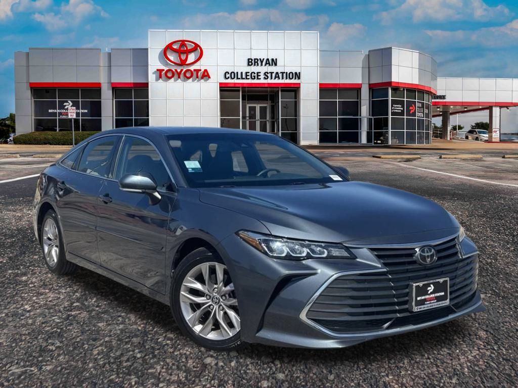 2021 Toyota Avalon XLE photo