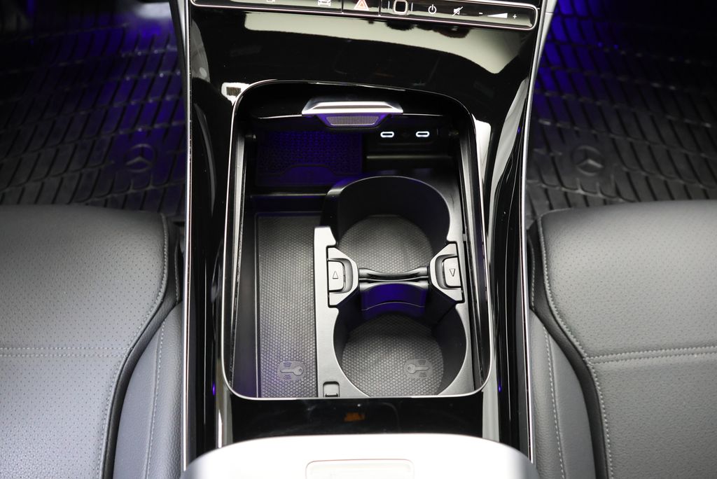 Thumbnail: 2026 Mercedes-Benz C-Class - 28